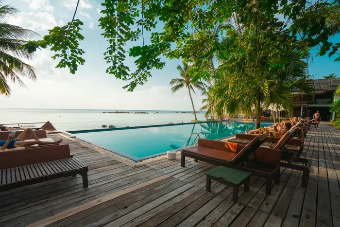 Готель Centara Grand Beach Resort, тераса з видом на море